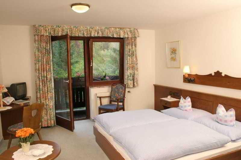 Pension Pinzgauer Hof Maria Alm am Steinernen Meer Buitenkant foto